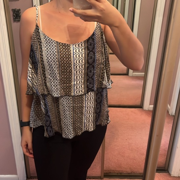 Patterned Flowy Tank in Blue and White Size 1 - Picture 6 of 6